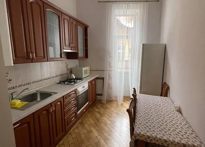 Hotel Kryva Lypa Lviv