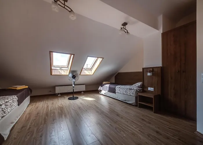 Hotel Kryva Lypa Lviv