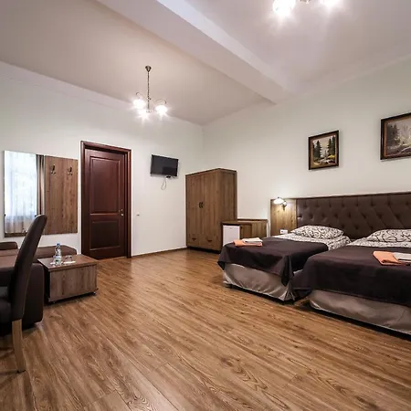 Kryva Lypa Hotel 2*